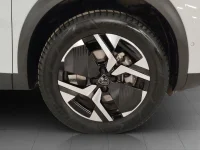 Peugeot 2008 - 100kW thumbnail