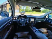 Volvo V90 Cross Country MOMENTUM 2.0 173kW thumbnail
