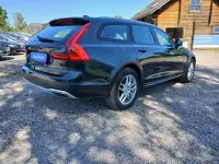 Volvo V90 Cross Country MOMENTUM 2.0 173kW thumbnail