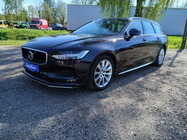 Image of Volvo V90 MOMENTUM 2.0 140kW