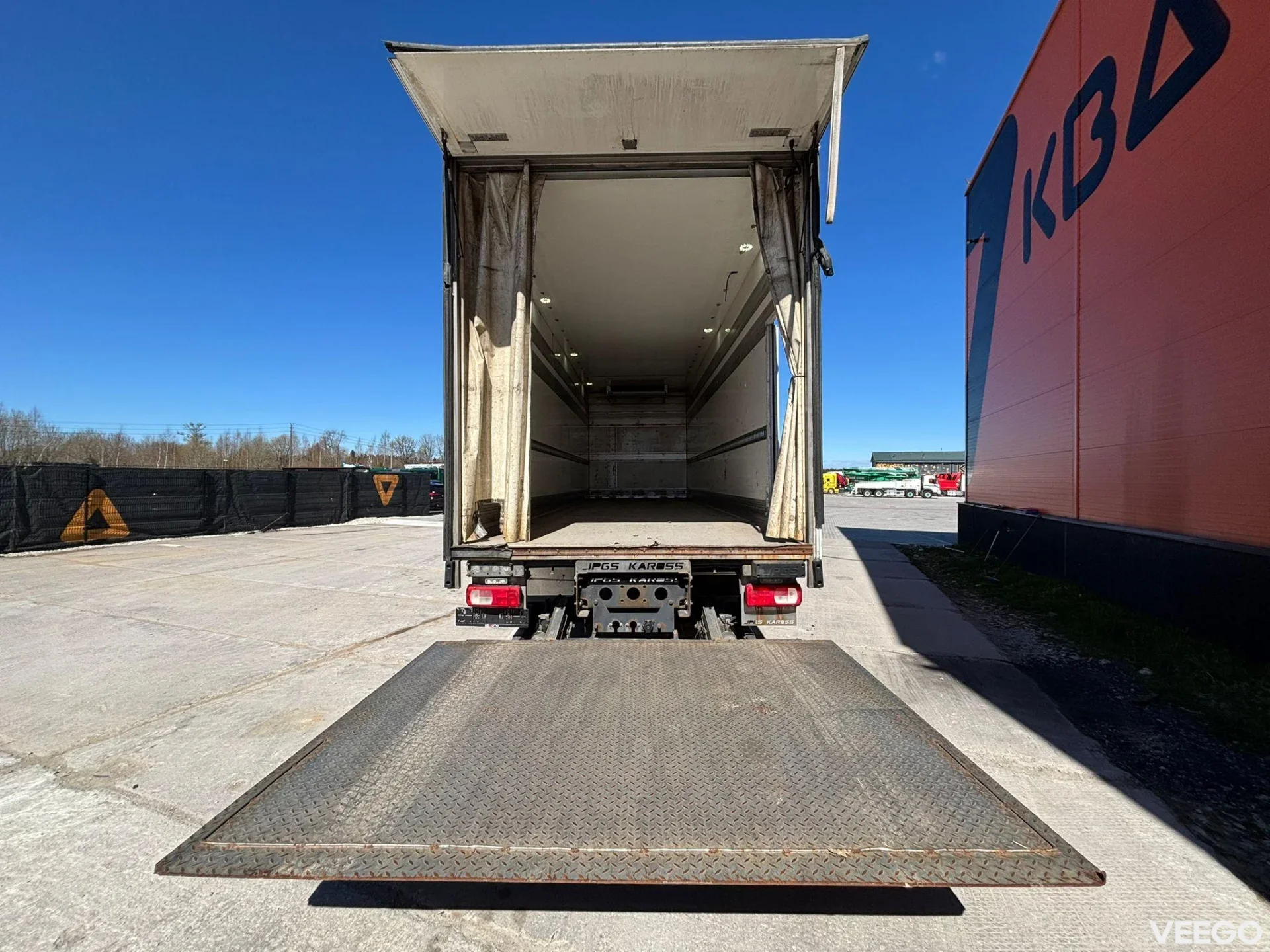 DAF CF 450 SUPRA 950 U / BOX L=9408 mm 450kW