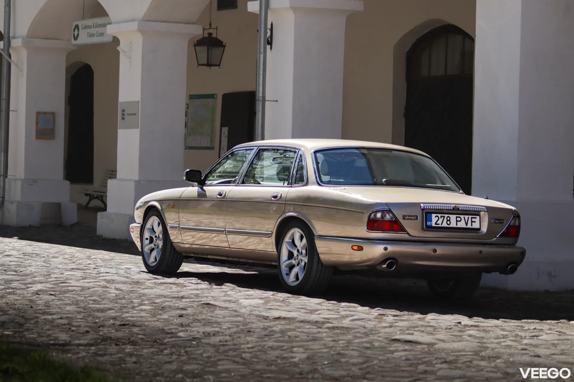 Jaguar XJ Daimler SuperV8 4.0 267kW