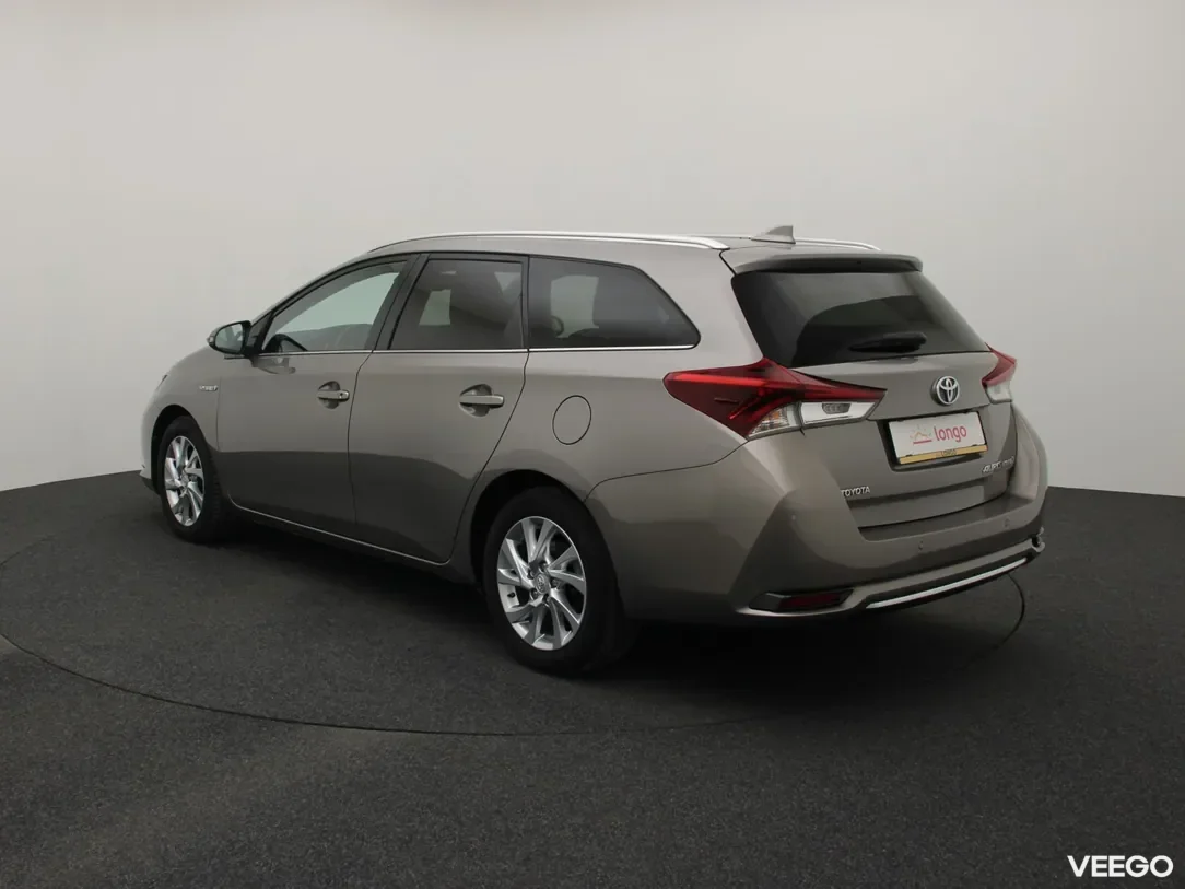 Toyota Auris 1.8 100kW