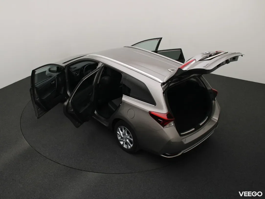 Toyota Auris 1.8 100kW