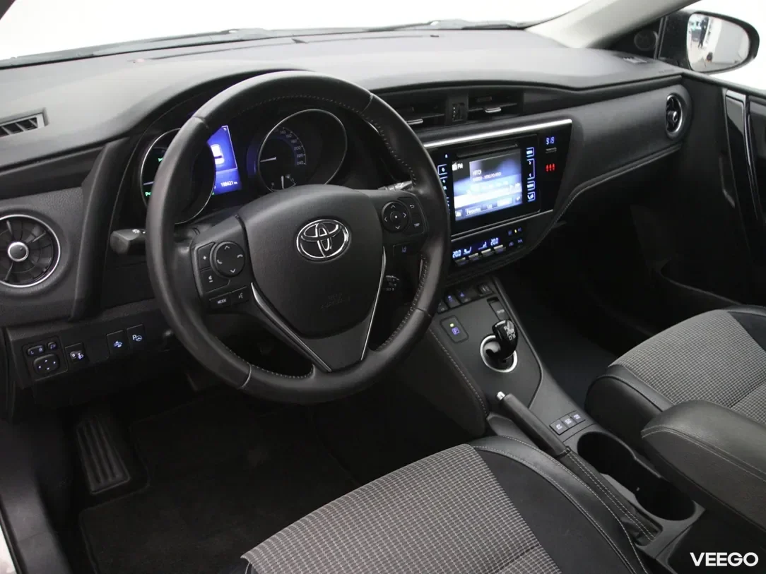 Toyota Auris 1.8 100kW