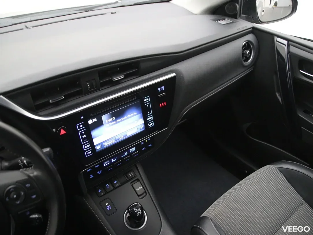 Toyota Auris 1.8 100kW