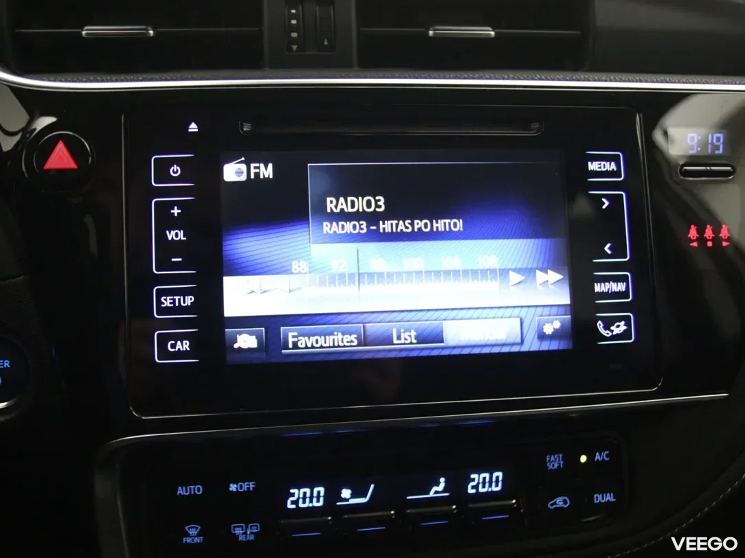 Toyota Auris 1.8 100kW