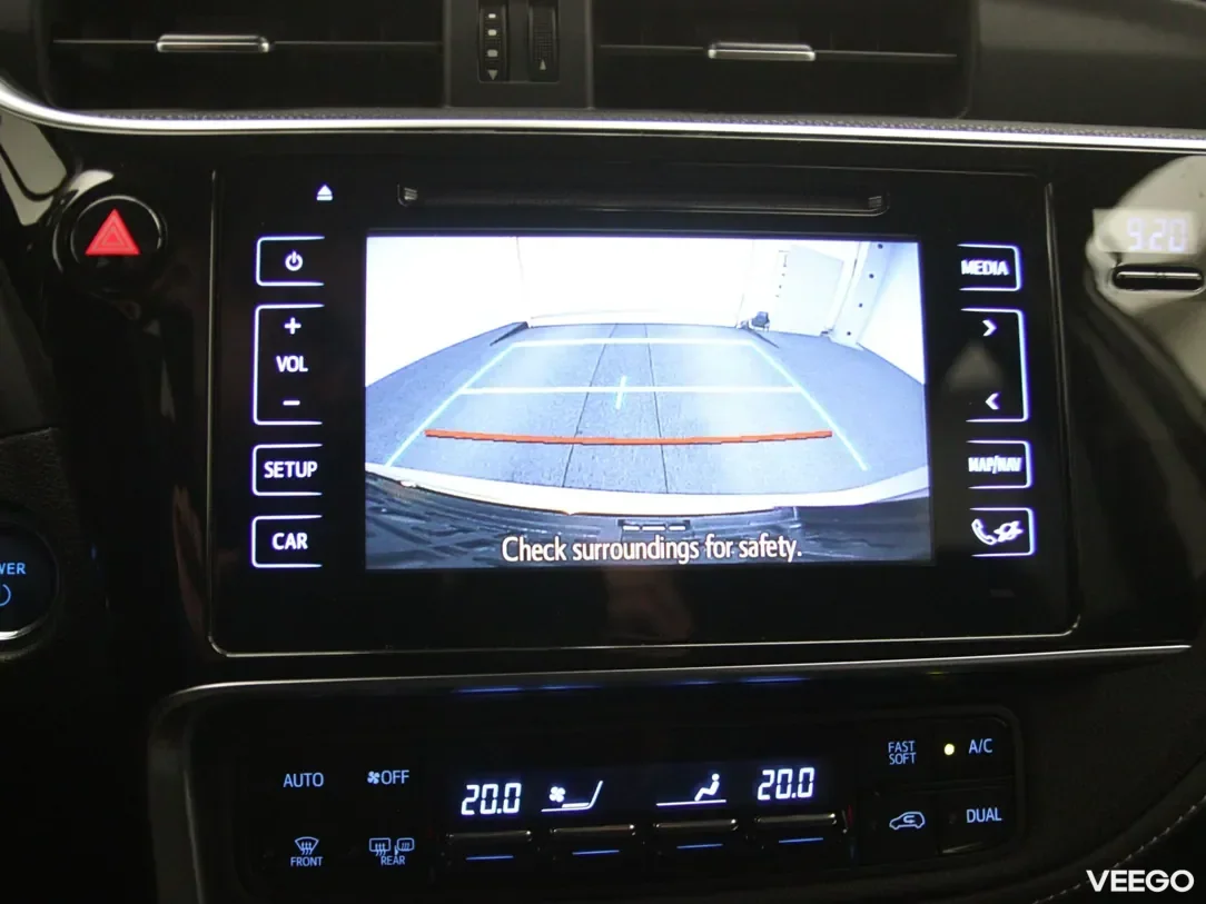 Toyota Auris 1.8 100kW