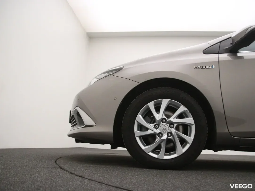 Toyota Auris 1.8 100kW
