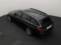 BMW 320 2 135kW thumbnail