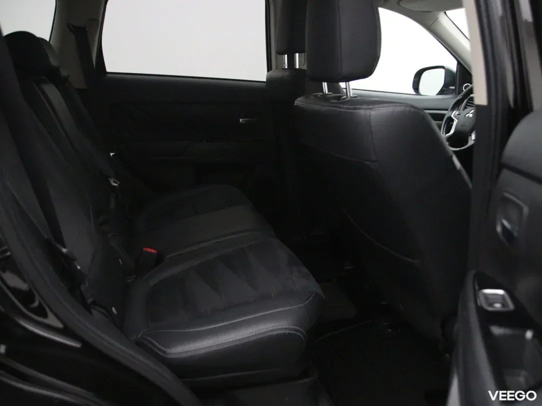 Mitsubishi Outlander 2 149kW