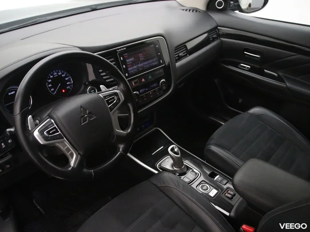 Mitsubishi Outlander 2 149kW