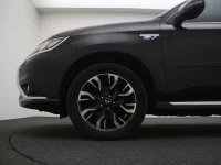 Mitsubishi Outlander 2 149kW thumbnail