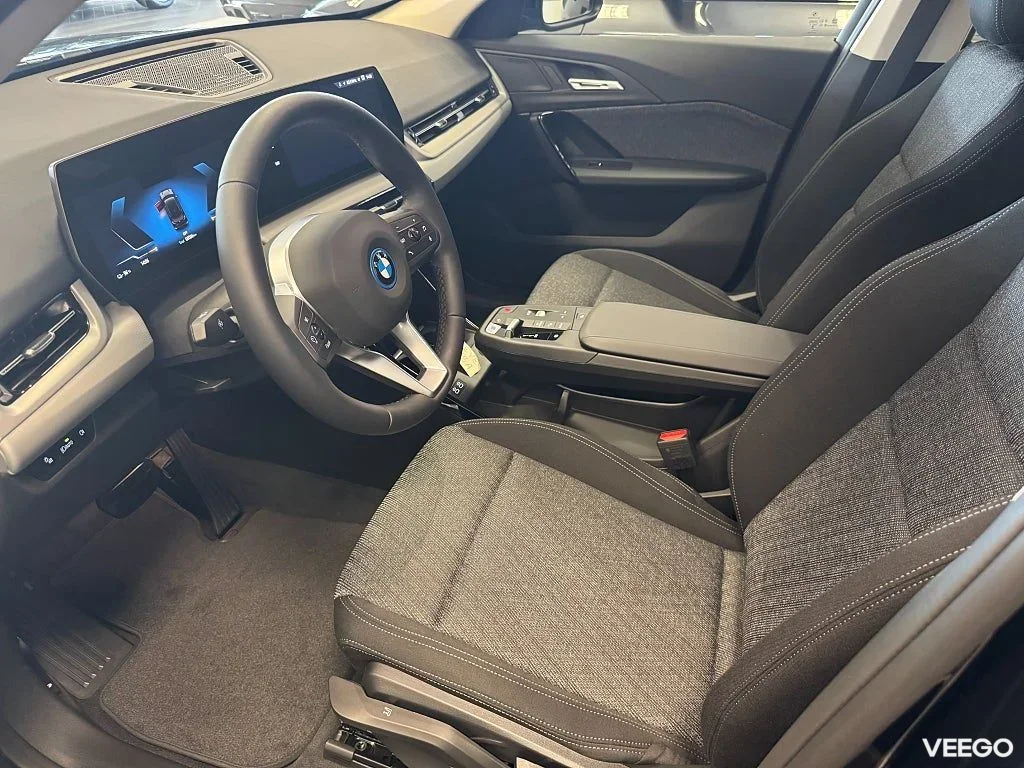 BMW iX1 eDrive20 Active Drag Rattvärme Backkamera 0kW