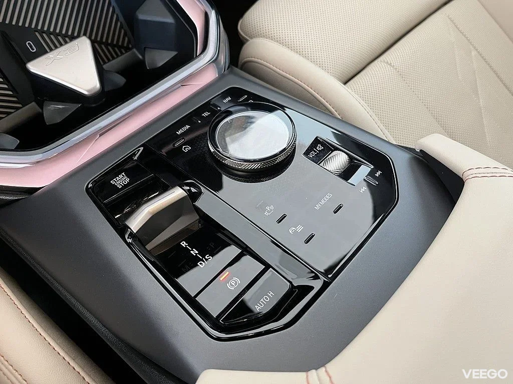BMW X3 30e xDrive H/K Drag Adpt Farth Comfort Access Rattvärme