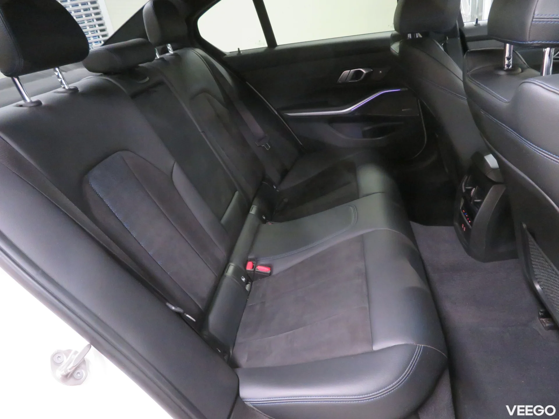 BMW 330 2.0 135kW