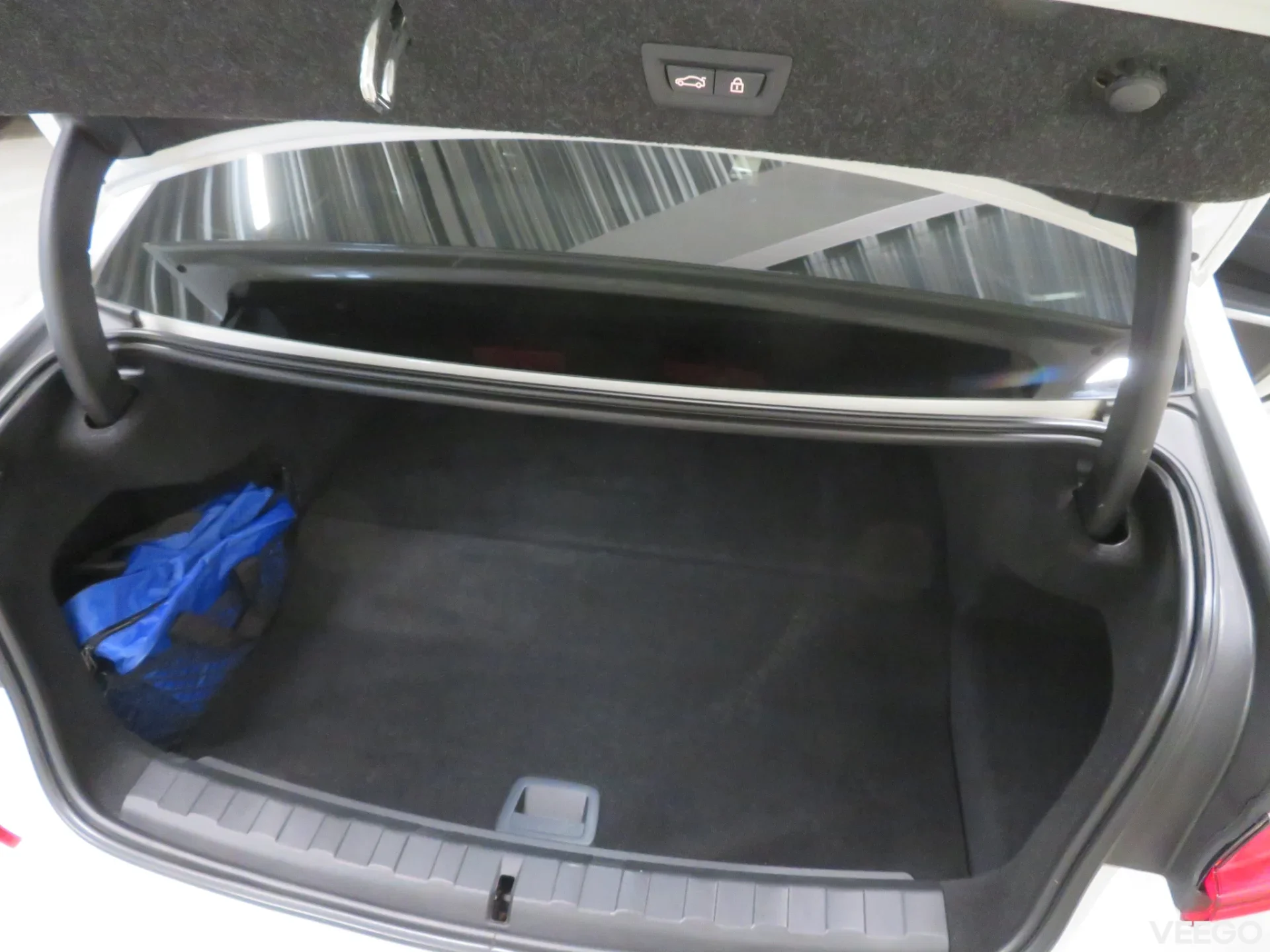 BMW 330 2.0 135kW