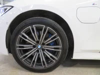 BMW 330 2.0 135kW thumbnail