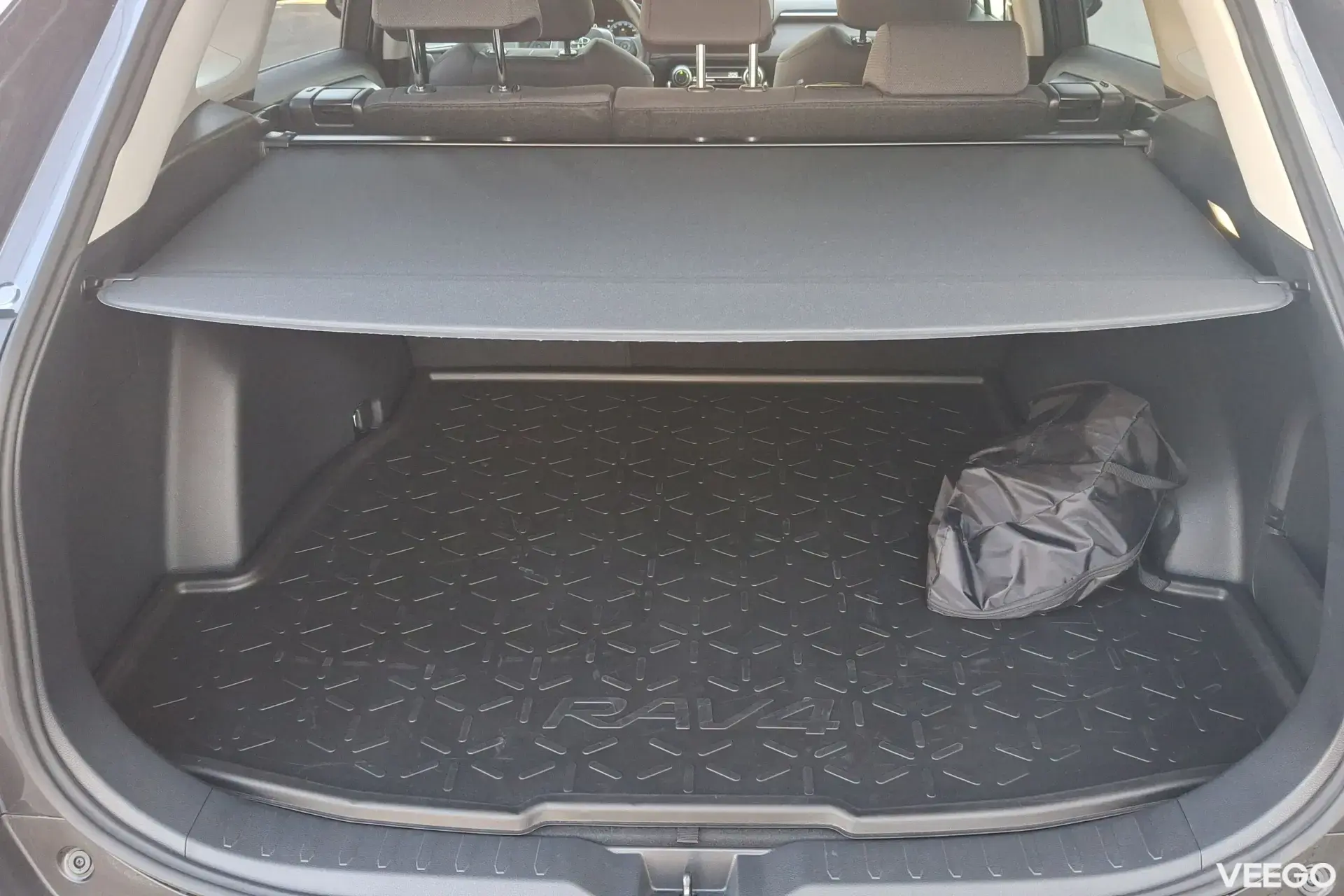 Toyota RAV4 Luxury Limited AWD 2.5 131kW