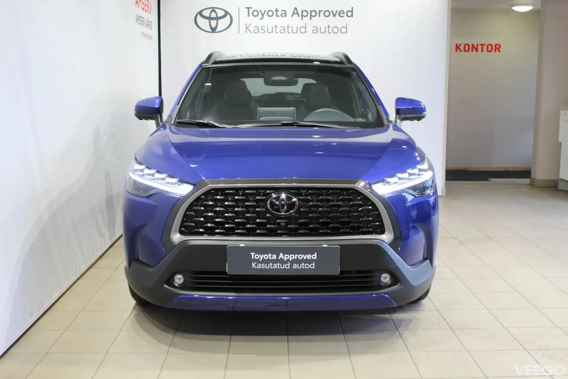 Toyota Corolla Cross Luxury Plus AWD 2 112kW