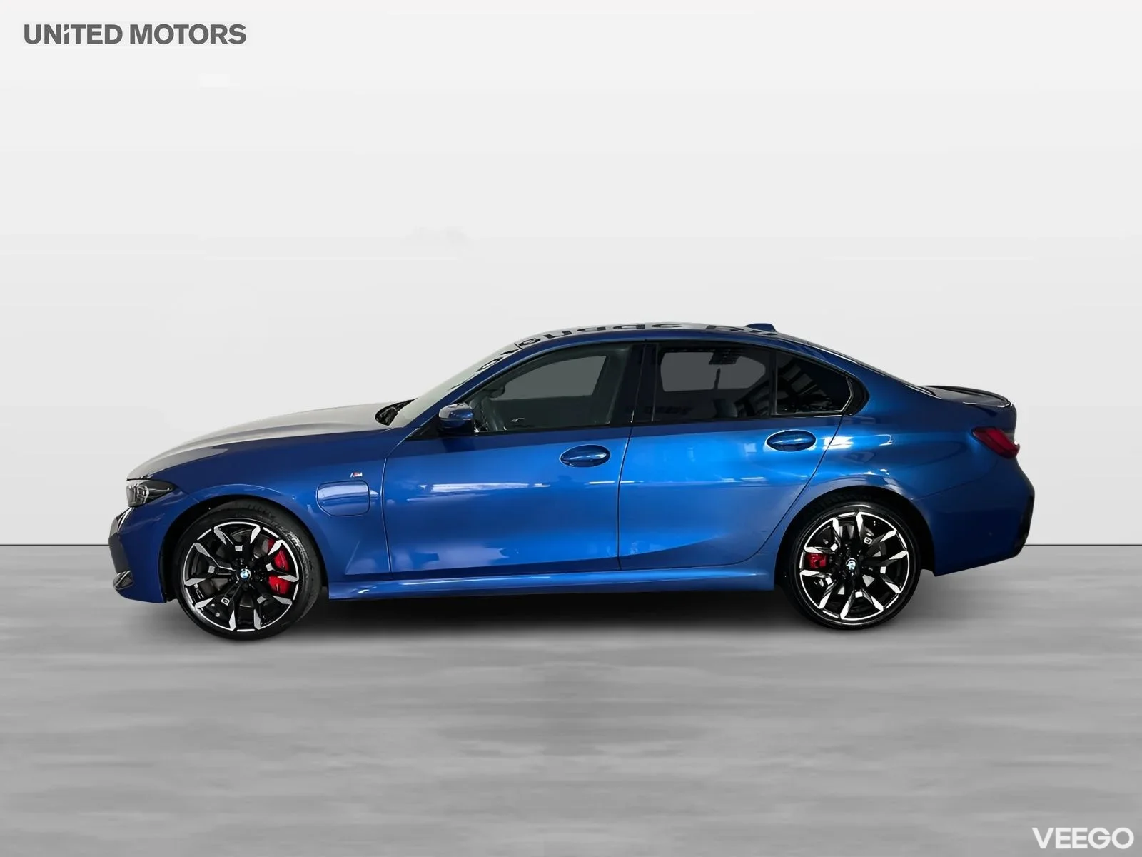 BMW 330 xDrive Sedan M Sport Pro H/K Drag Comfort Access