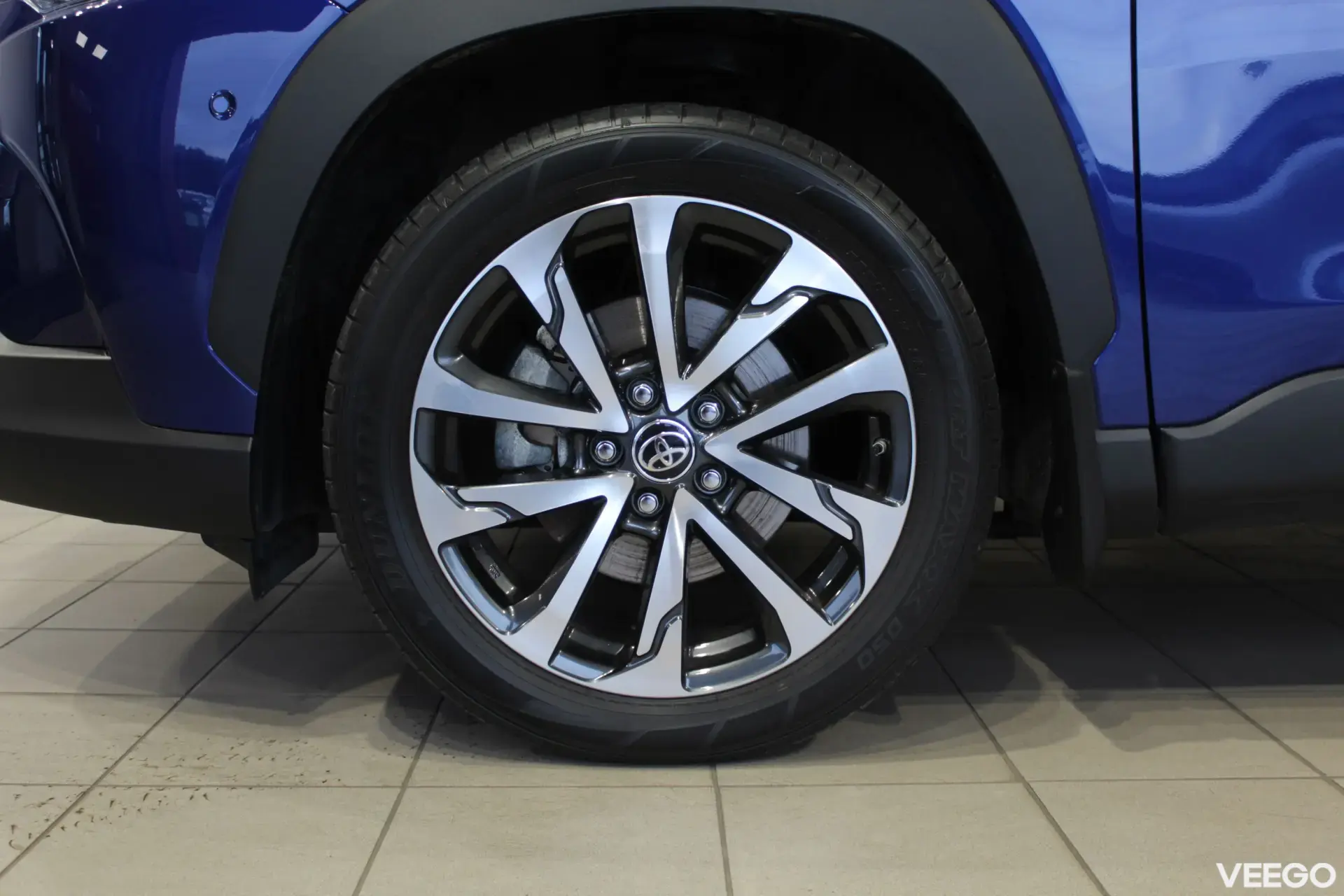 Toyota Corolla Cross Luxury Plus AWD 2 112kW