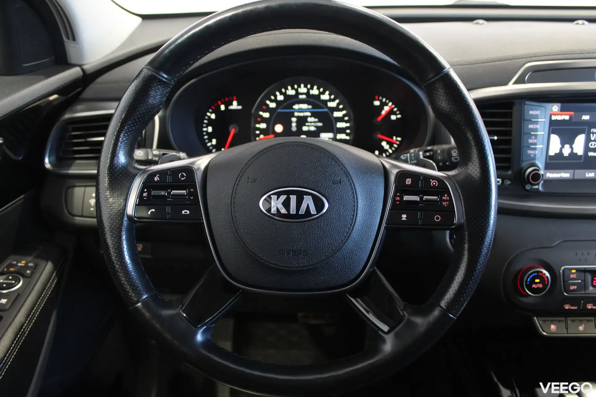 Kia Sorento - 2.2 147kW