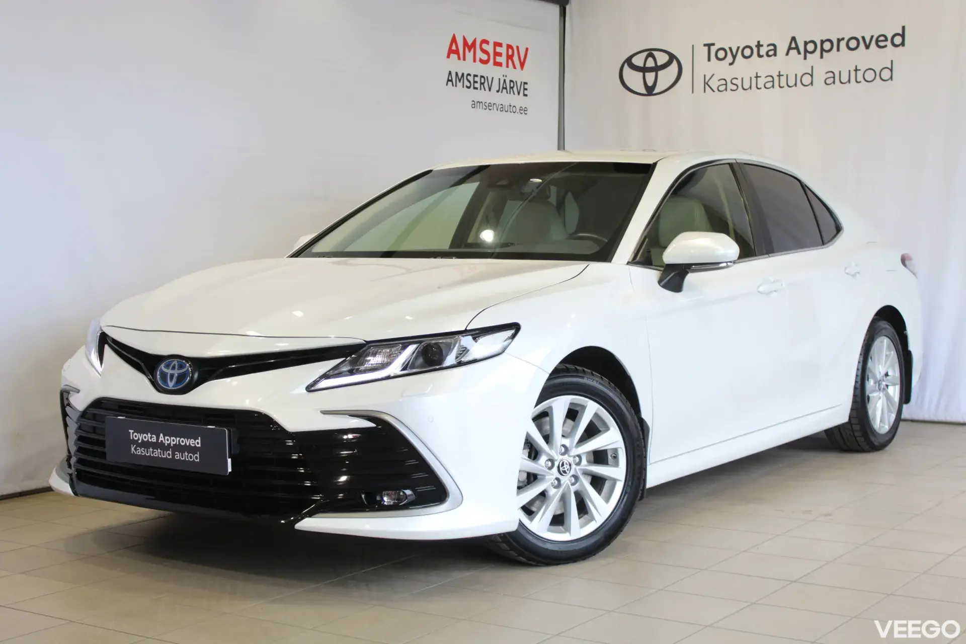 Toyota Camry Luxury Business 2.5 131kW