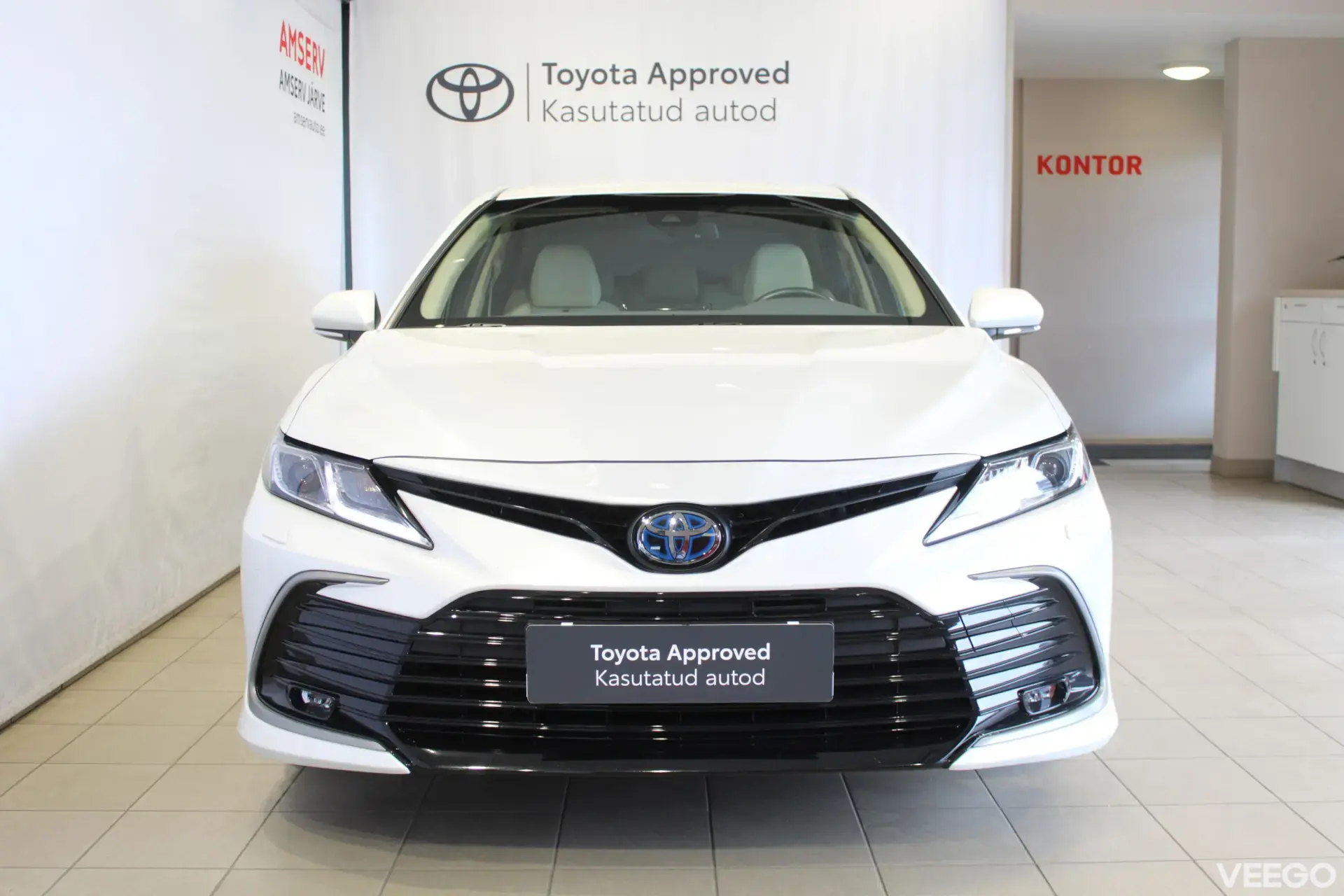 Toyota Camry Luxury Business 2.5 131kW