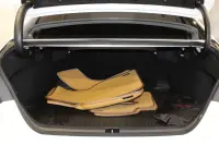 Toyota Camry Luxury Business 2.5 131kW thumbnail