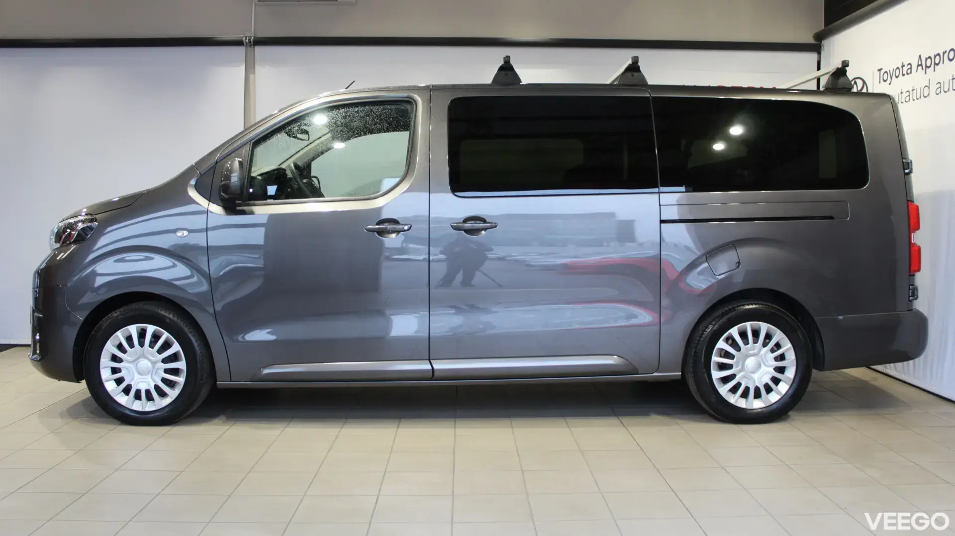 Toyota Proace Verso Long Shuttle 2 130kW