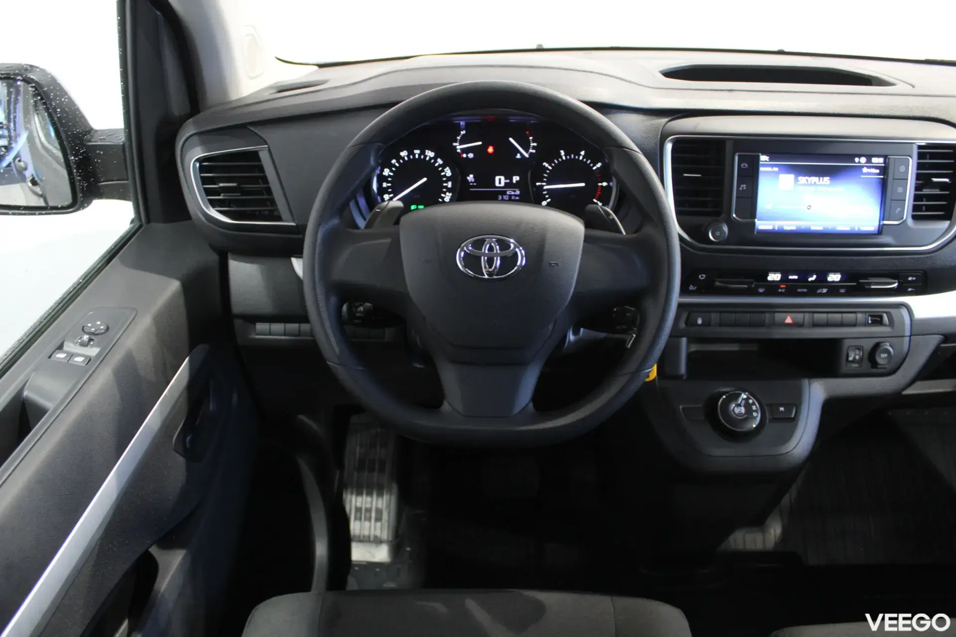Toyota Proace Verso Long Shuttle 2 130kW
