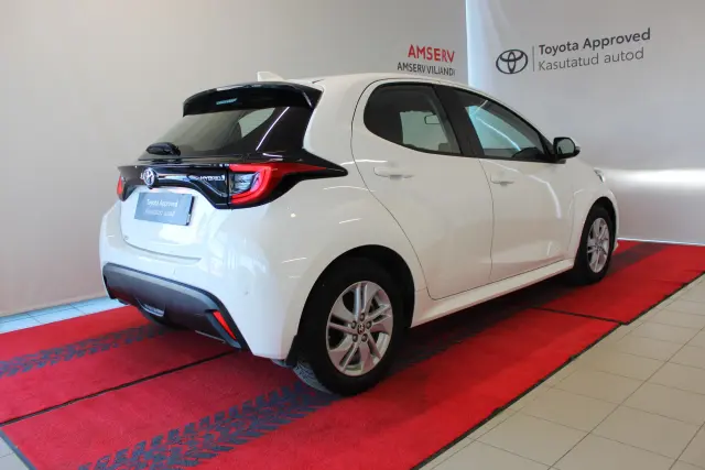 Image of Toyota Yaris Active Plus Hybrid 1.5 68kW