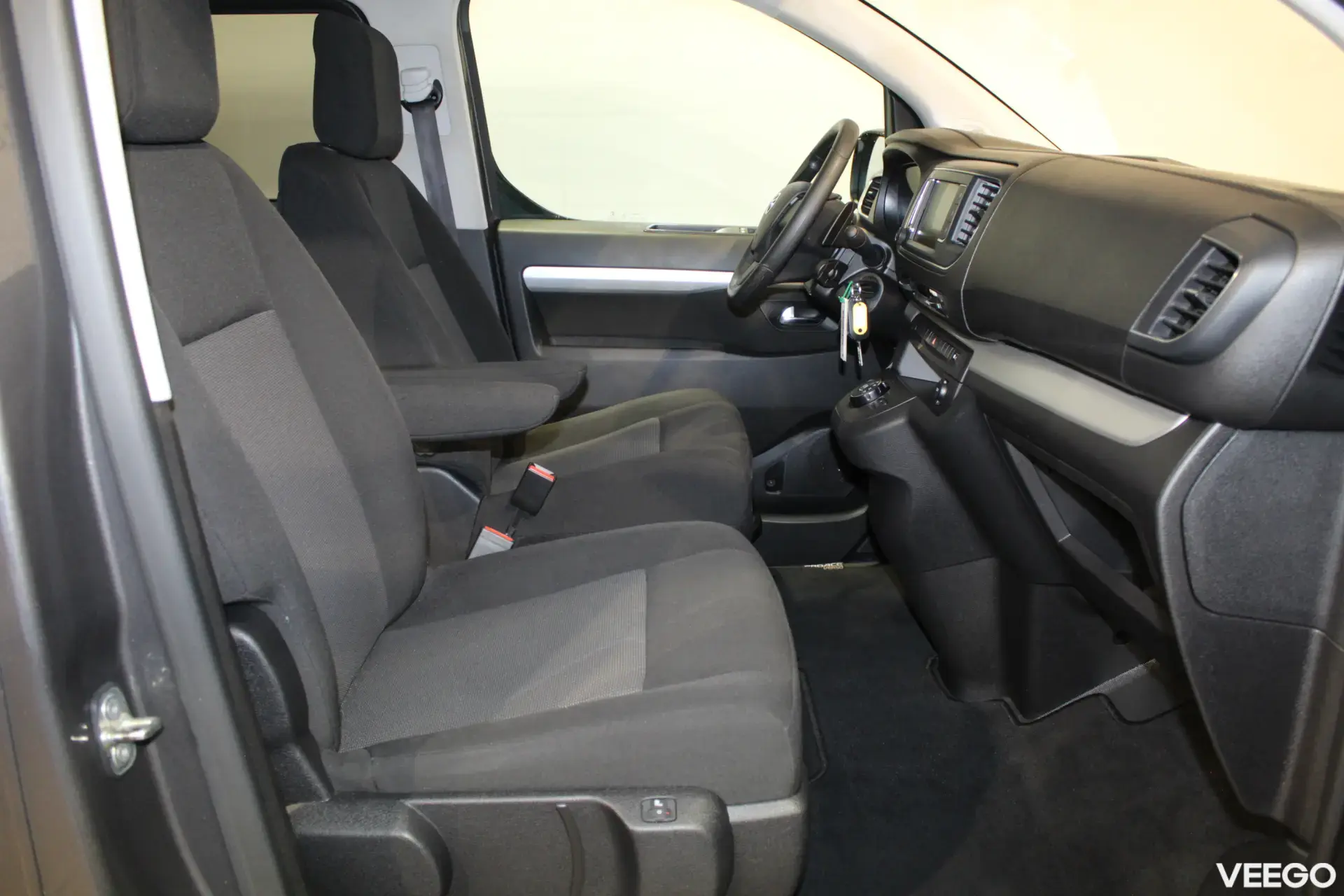 Toyota Proace Verso Medium Shuttle 2 106kW