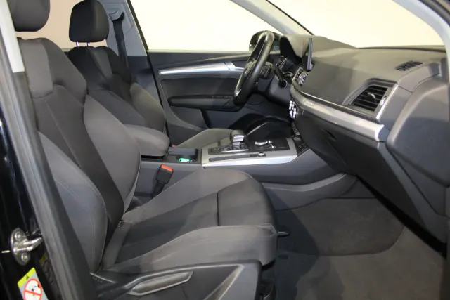 Image of Audi Q5 40 TDI Quattro 2 140kW