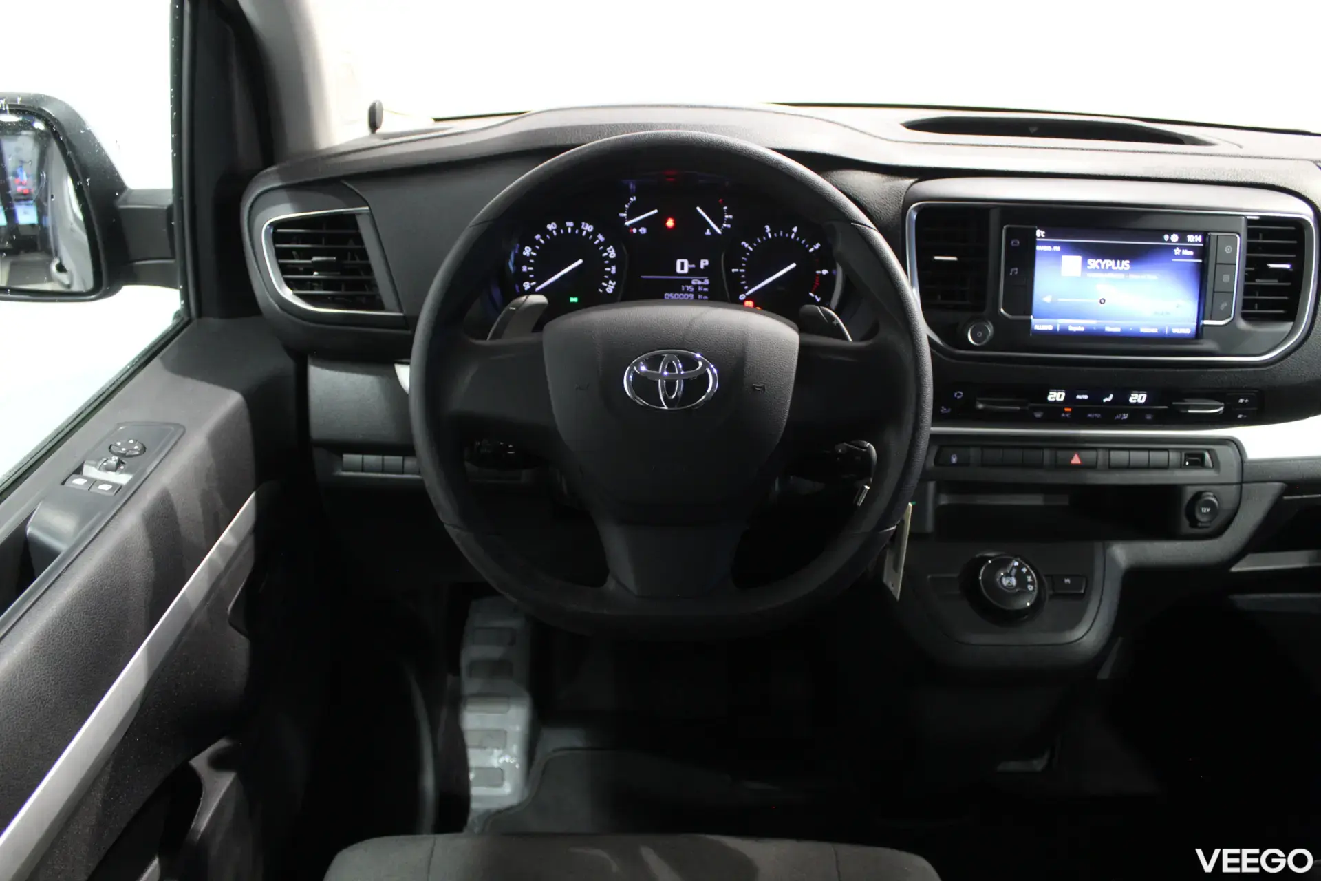 Toyota Proace Verso Medium Shuttle 2 106kW