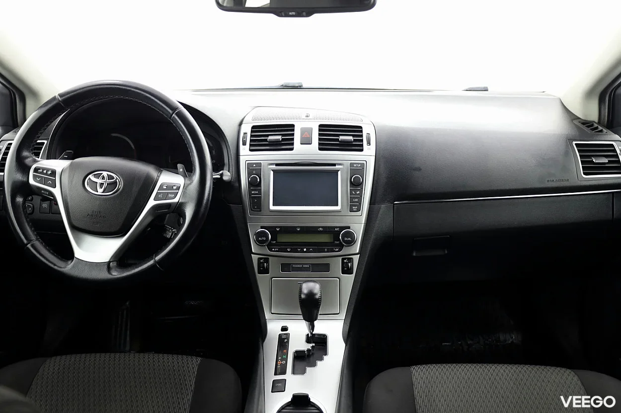 Toyota Avensis 2.2 110kW
