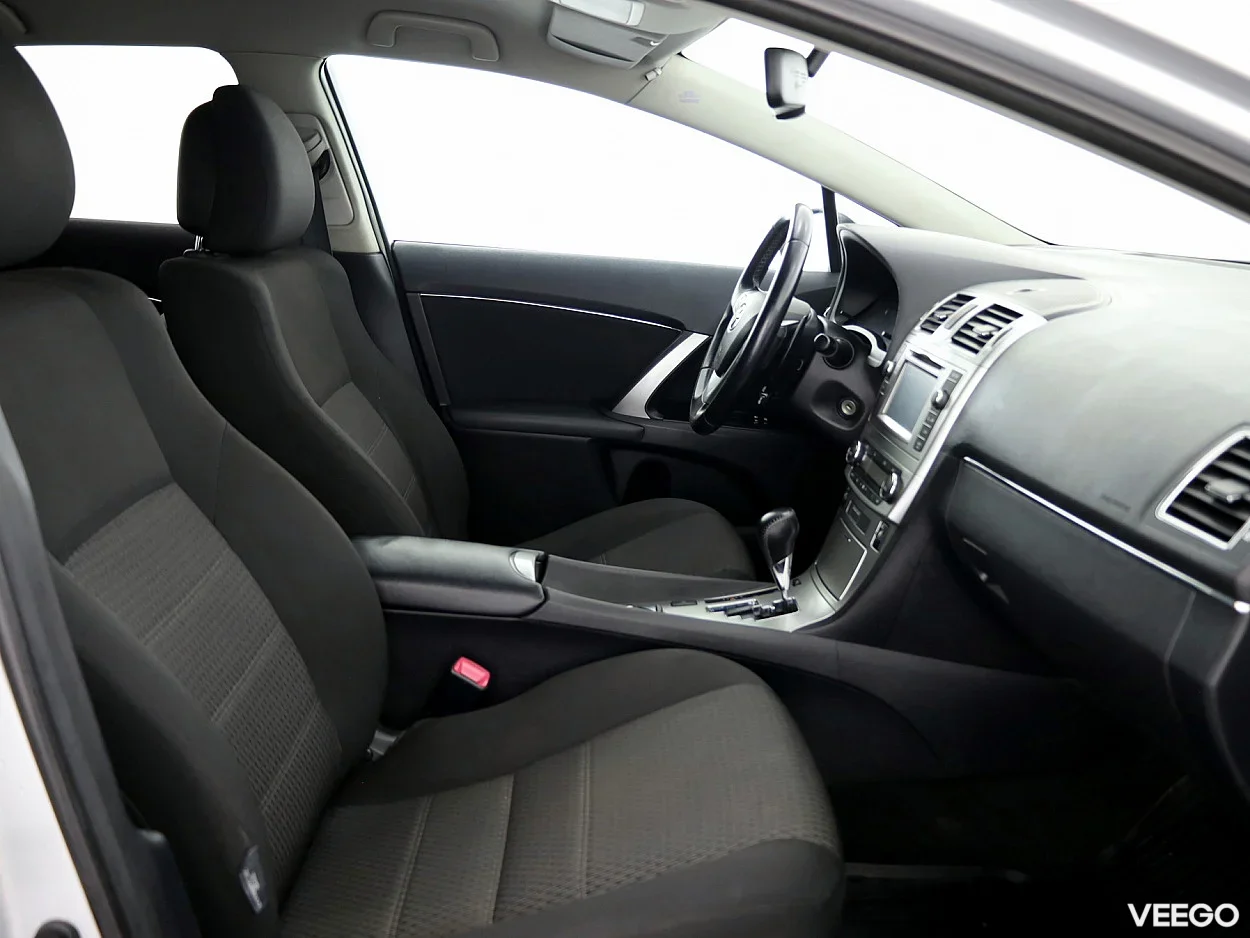 Toyota Avensis 2.2 110kW