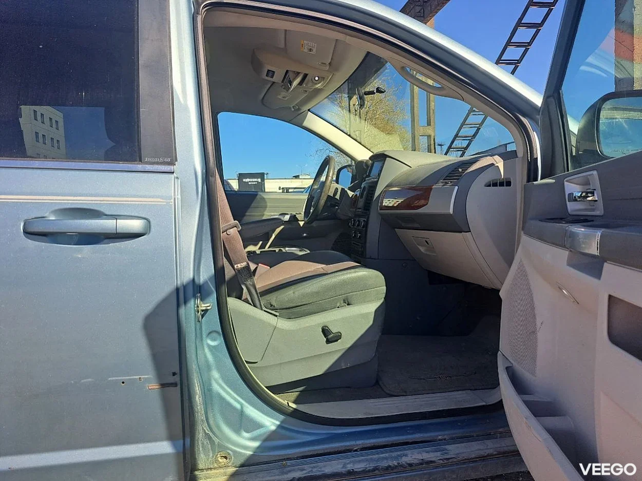 Chrysler Grand Voyager 3.8 143kW