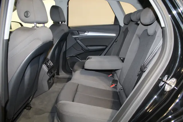 Image of Audi Q5 40 TDI Quattro 2 140kW