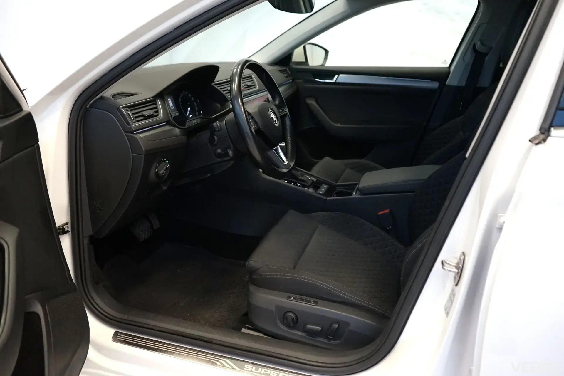 Skoda Superb - 2 140kW