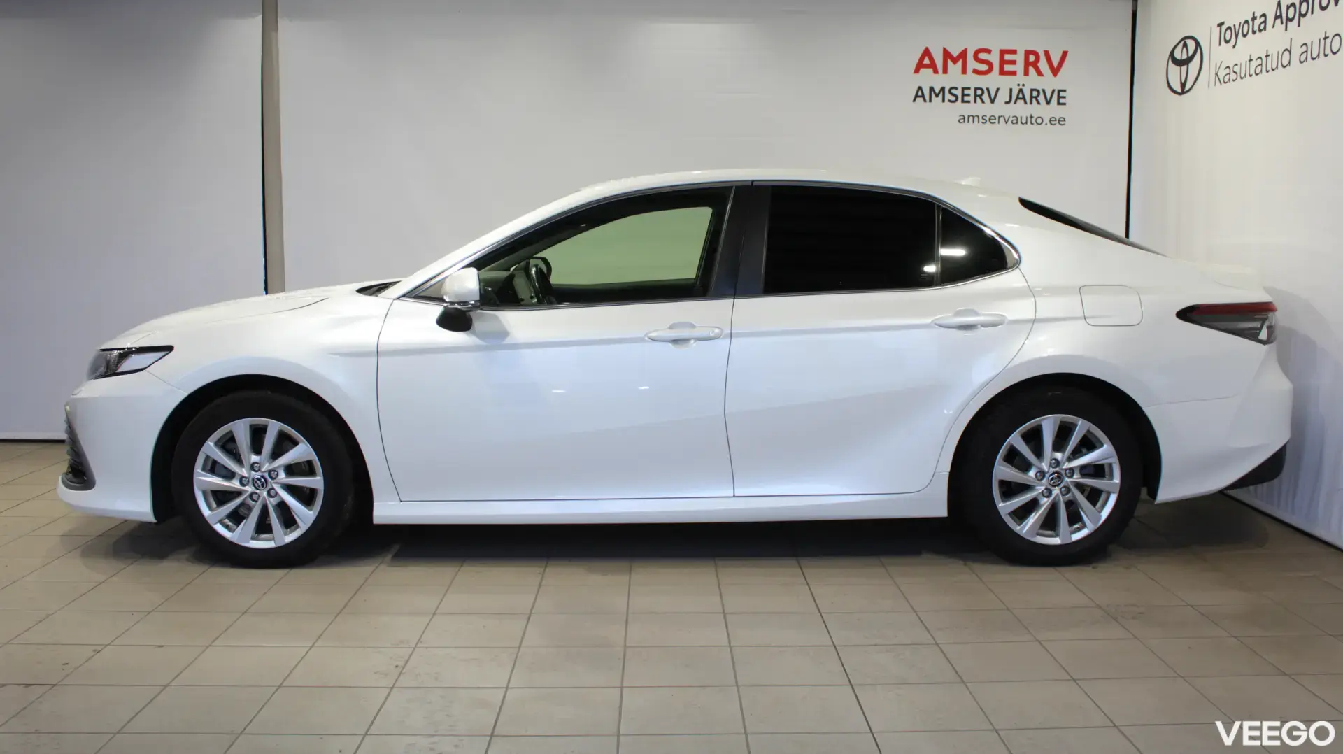 Toyota Camry Luxury Business 2.5 131kW