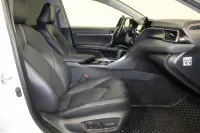 Toyota Camry Luxury Business 2.5 131kW thumbnail