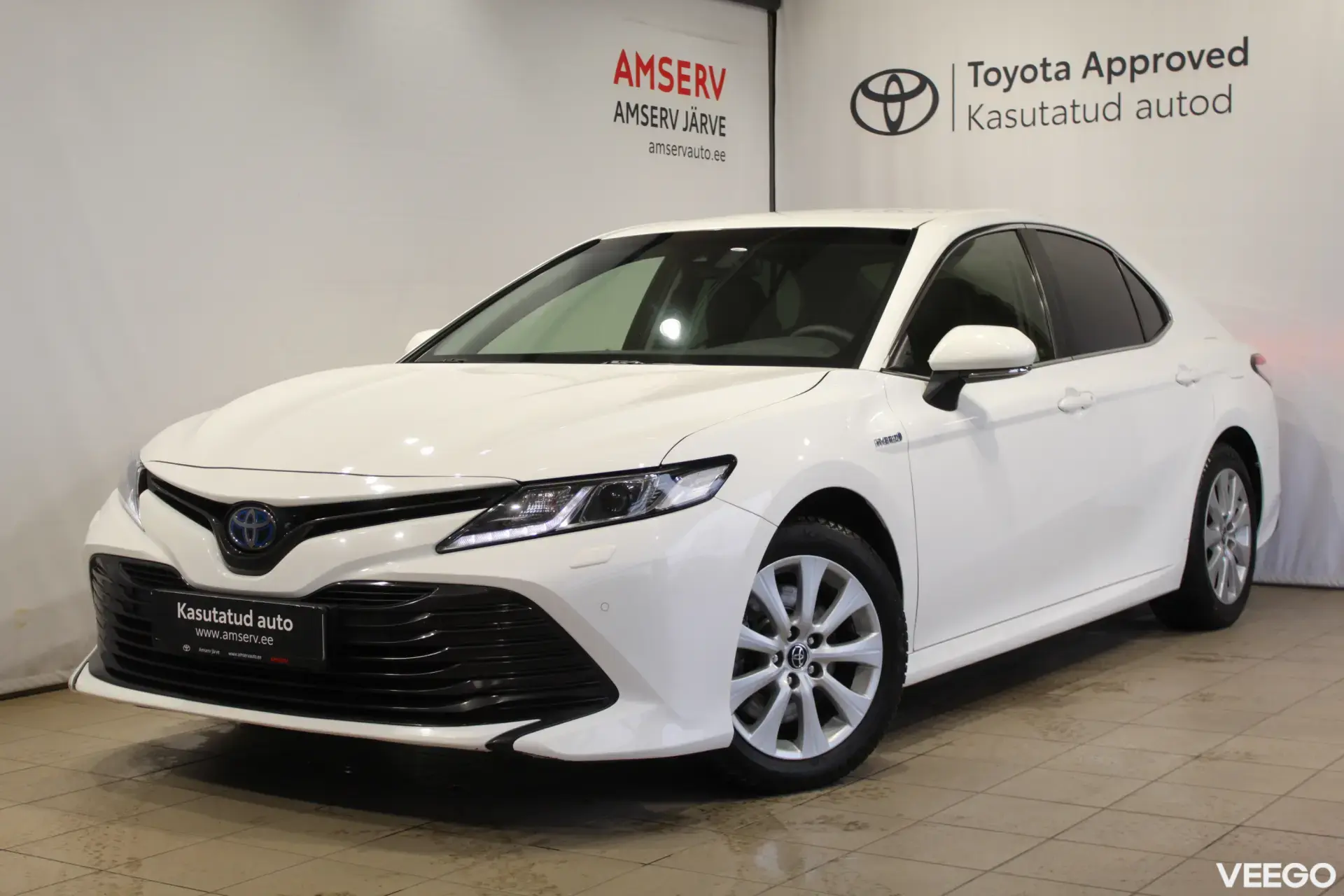 Toyota Camry Luxury Business 2.5 131kW