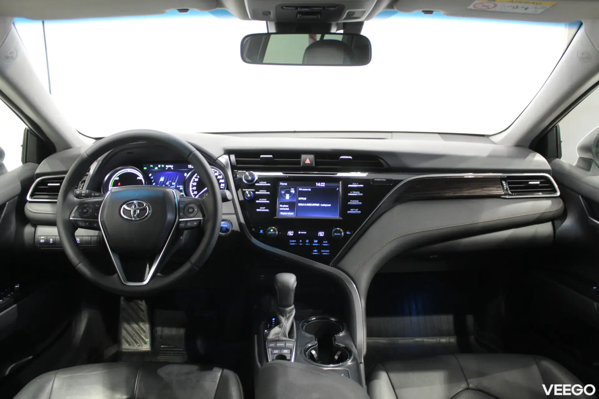 Toyota Camry Luxury Business 2.5 131kW