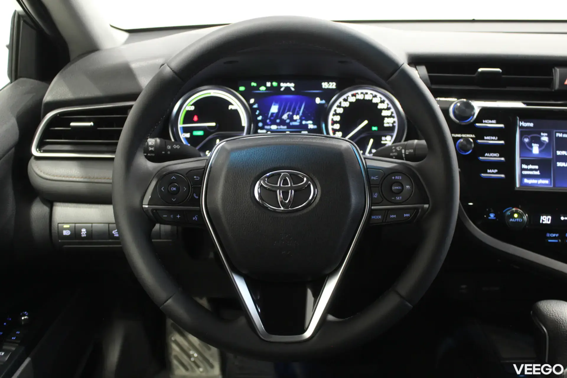 Toyota Camry Luxury Business 2.5 131kW