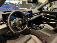 BMW 530 xDrive Touring M Sport Pano Sportstolar H/K Drag 220kW