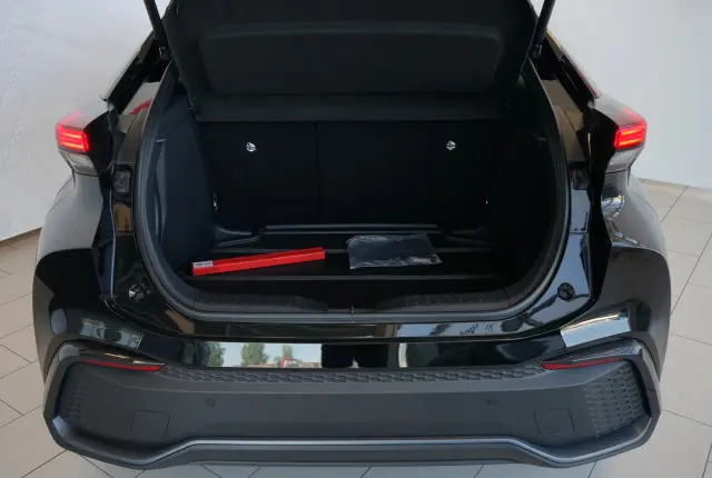 Image of Toyota C-HR Premiere Edition Hybrid 2 112kW