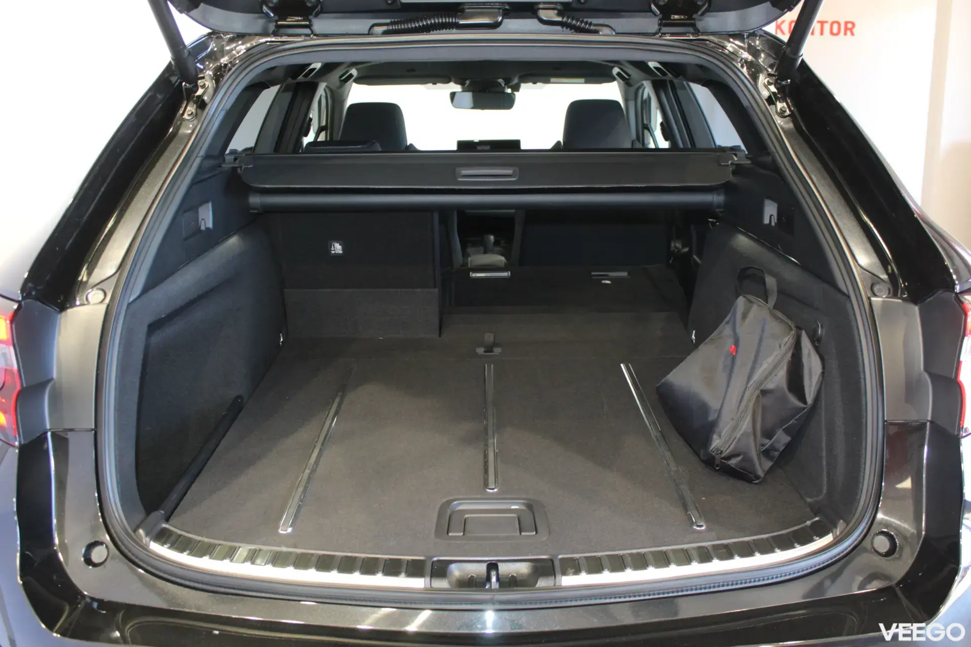 Toyota Corolla Touring Sports Luxury 2 112kW