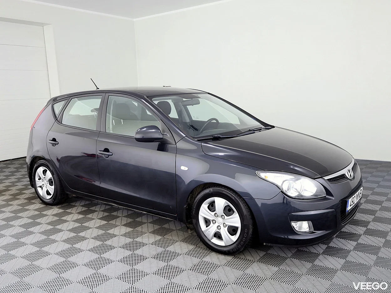 Hyundai i30 1.6 93kW